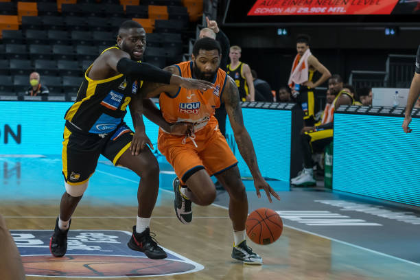 于萨利巴的 于萨利巴的