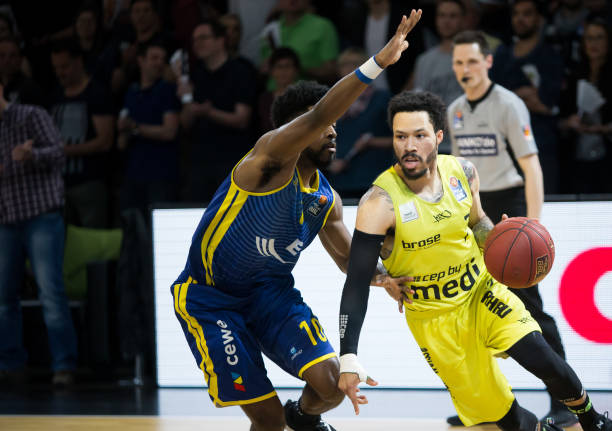 他都能保持 他都能保持