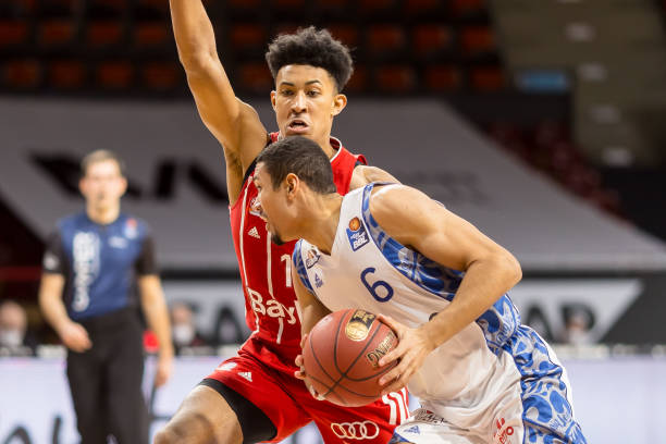 却在社交平 却在社交平